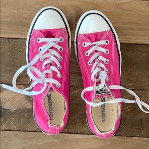 Pink Converse!!